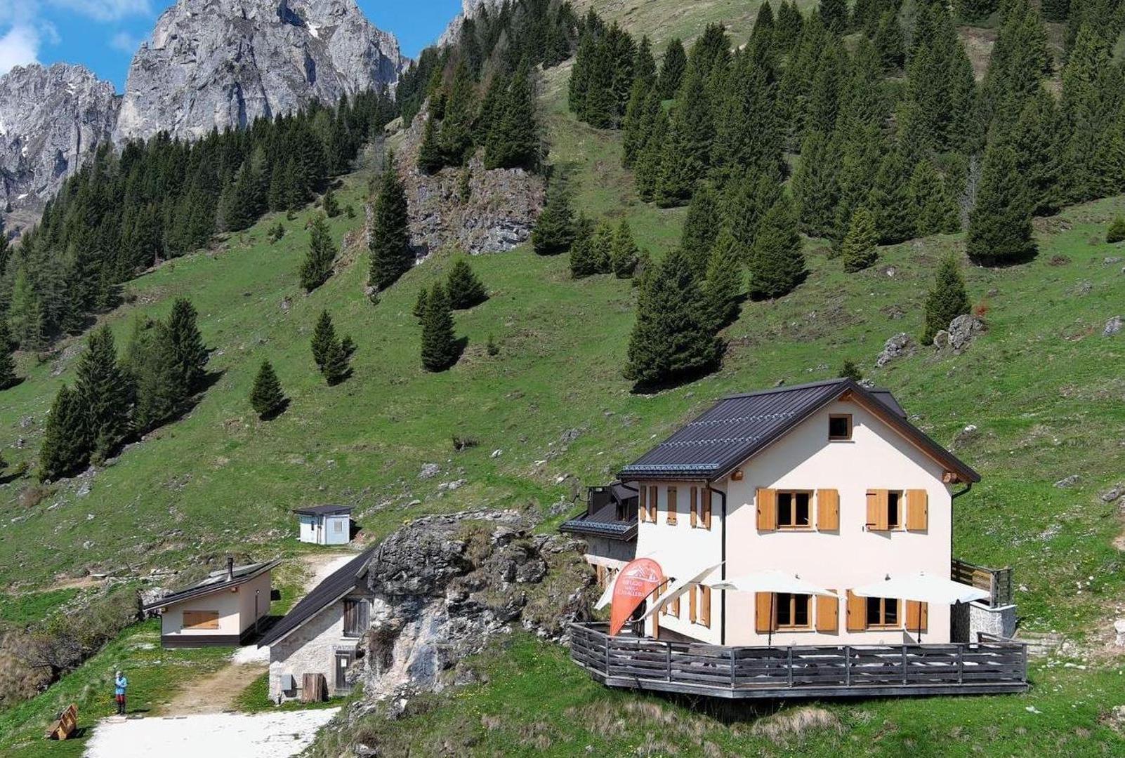 RIFUGIO MALGA CAVALLERA