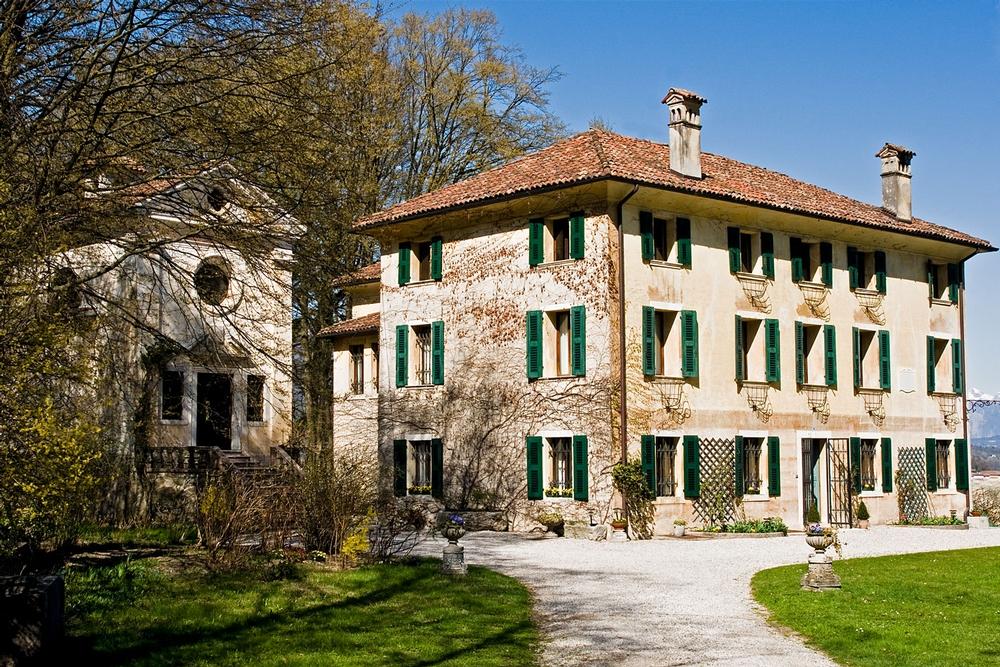 Aperiyoga a Villa Guarnieri