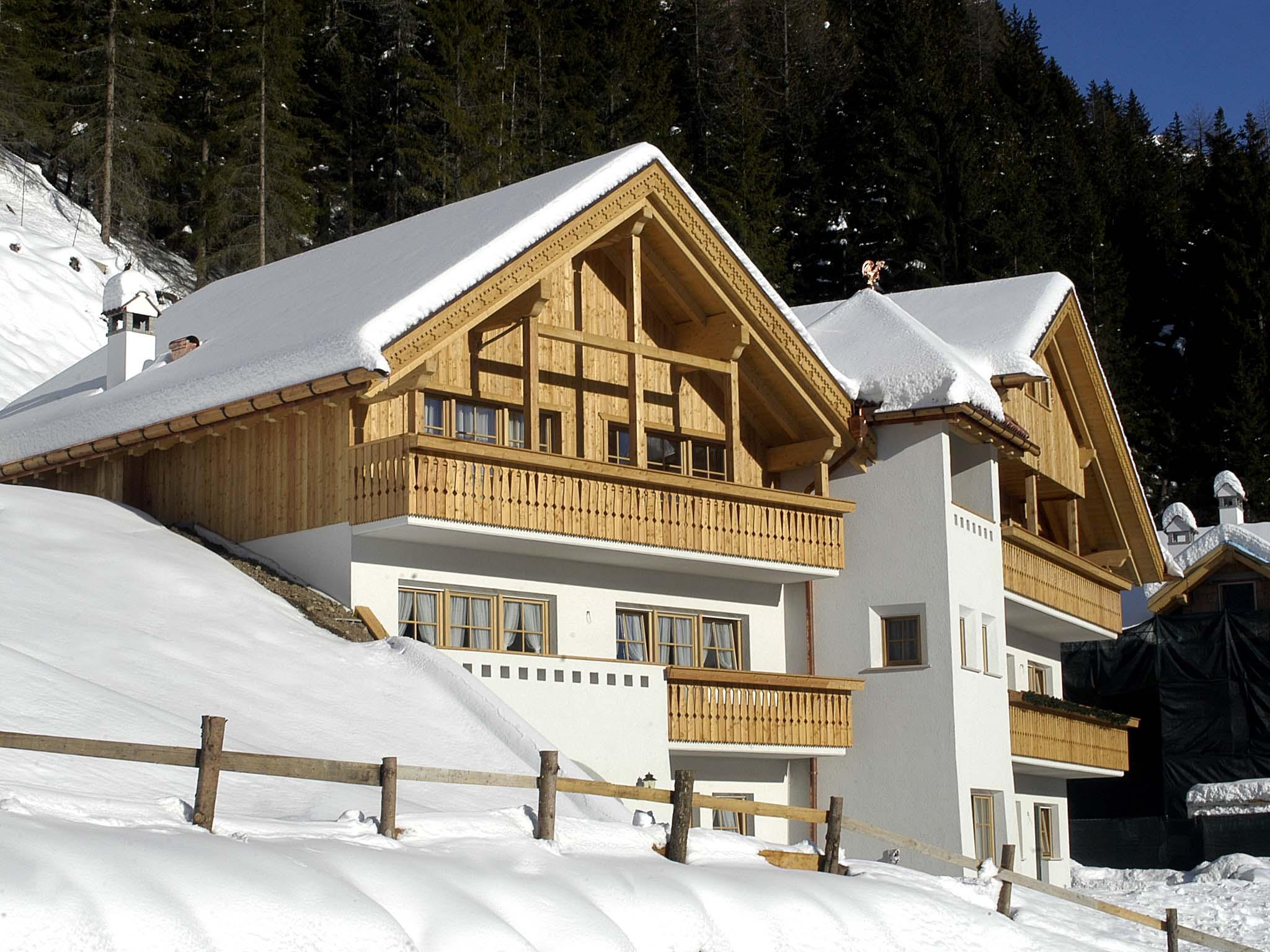 APARTMENTS MIRABELL