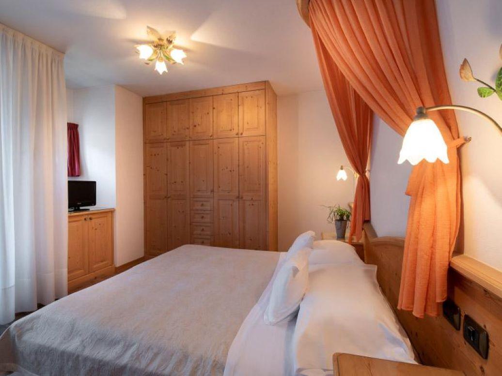 Suite, doccia, lato montagna