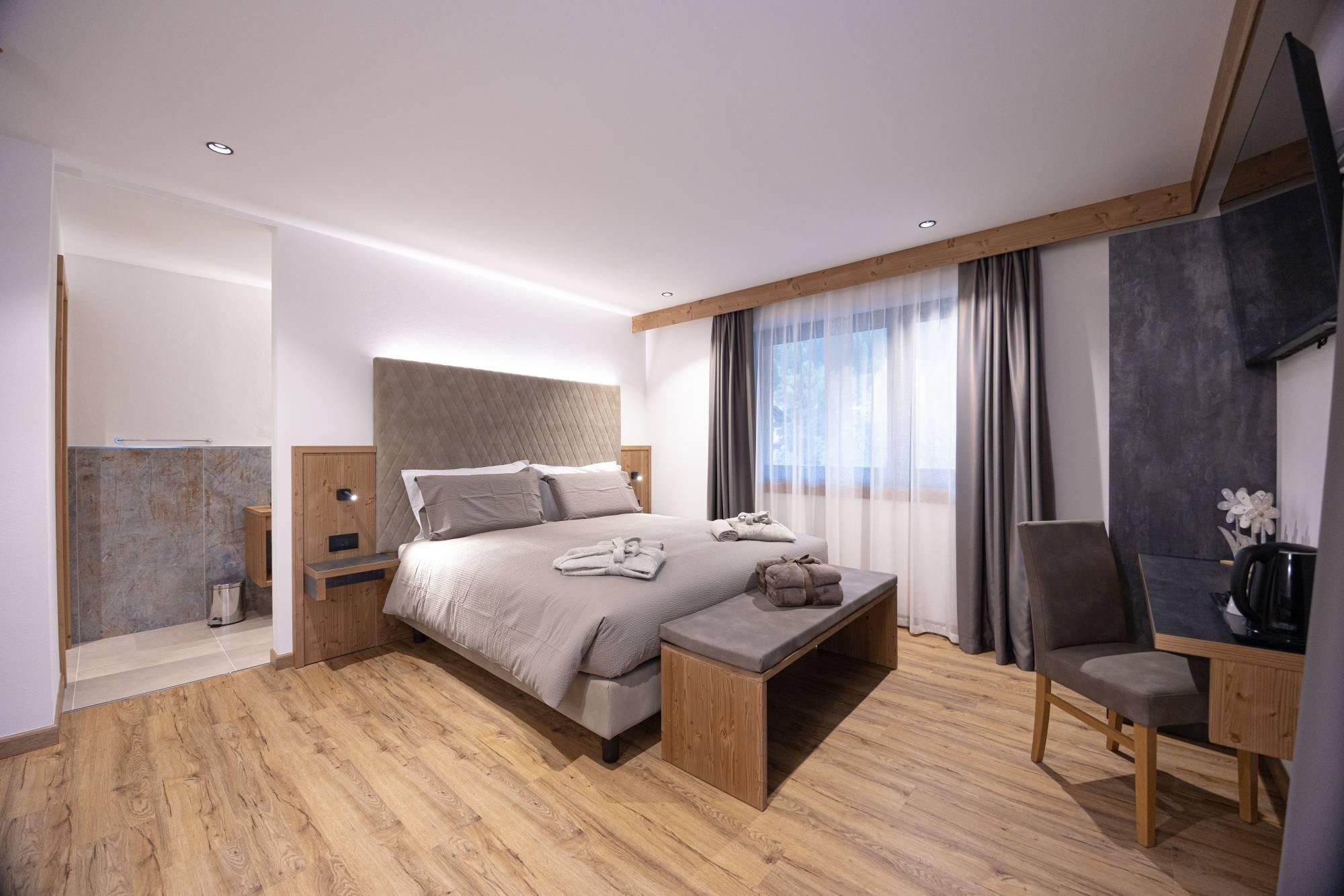 Junior suite, doccia e bagno, WC, balcone