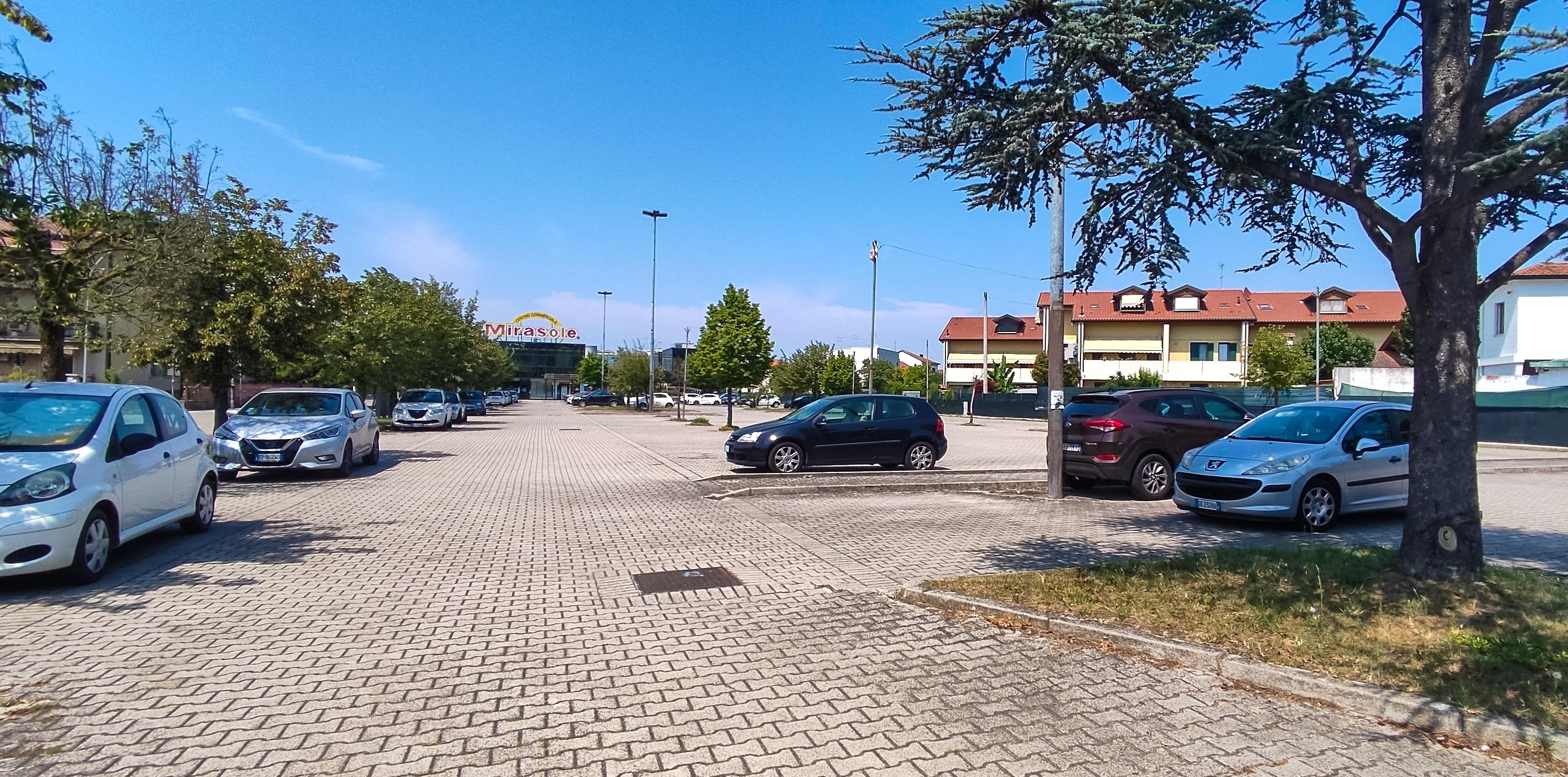 Parcheggio Mirasole