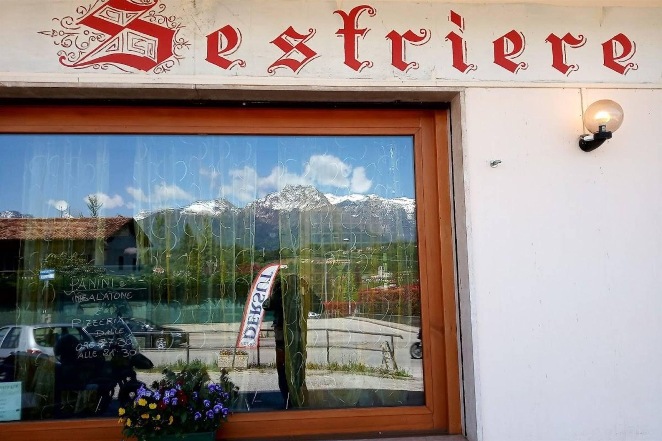 Bar Pizzeria da asporto "Sestriere"