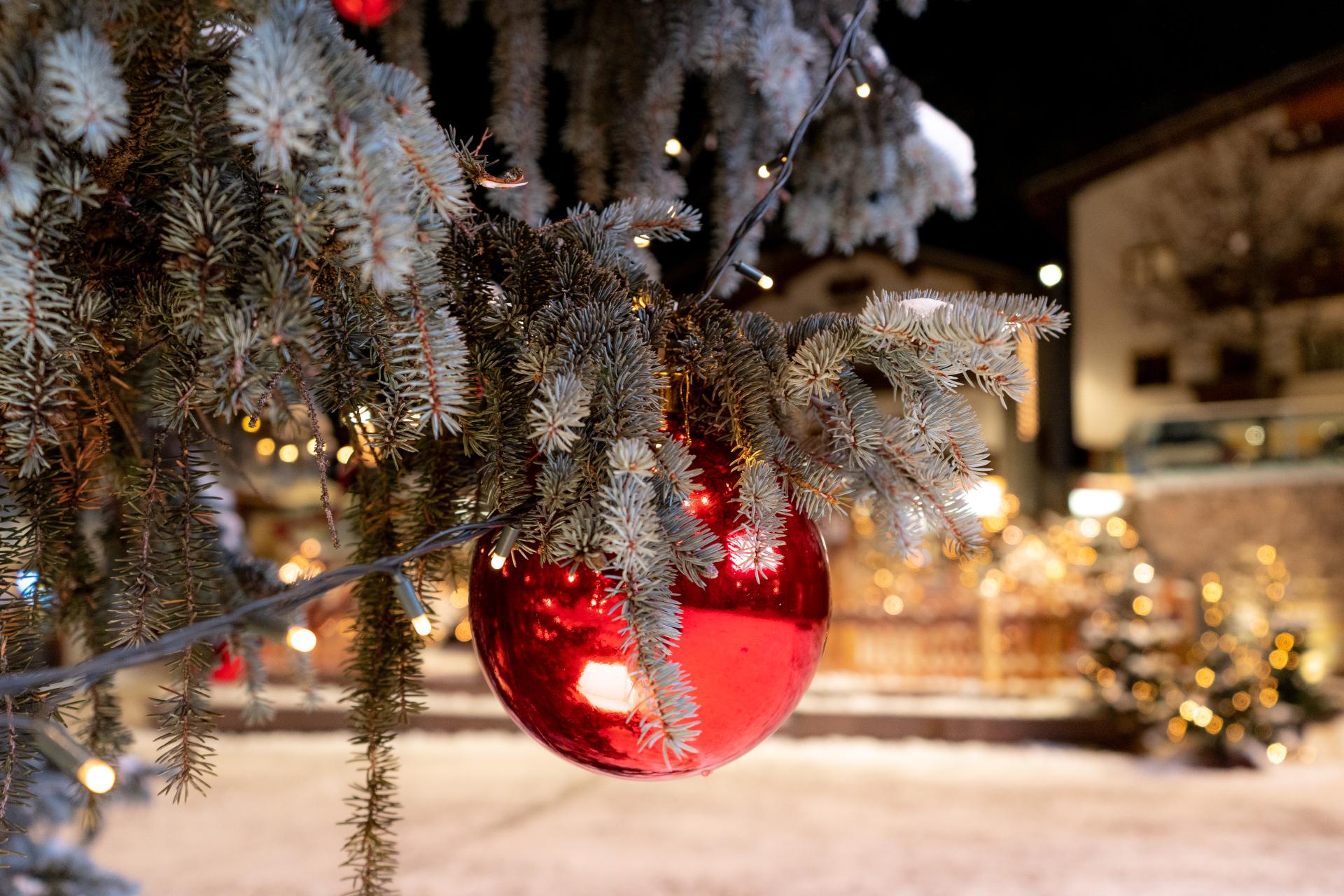 Maitin: The Christmas Market in Canazei