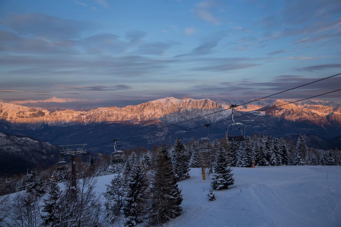 Trentino Ski Sunrise - Rifugio Baita Tonda