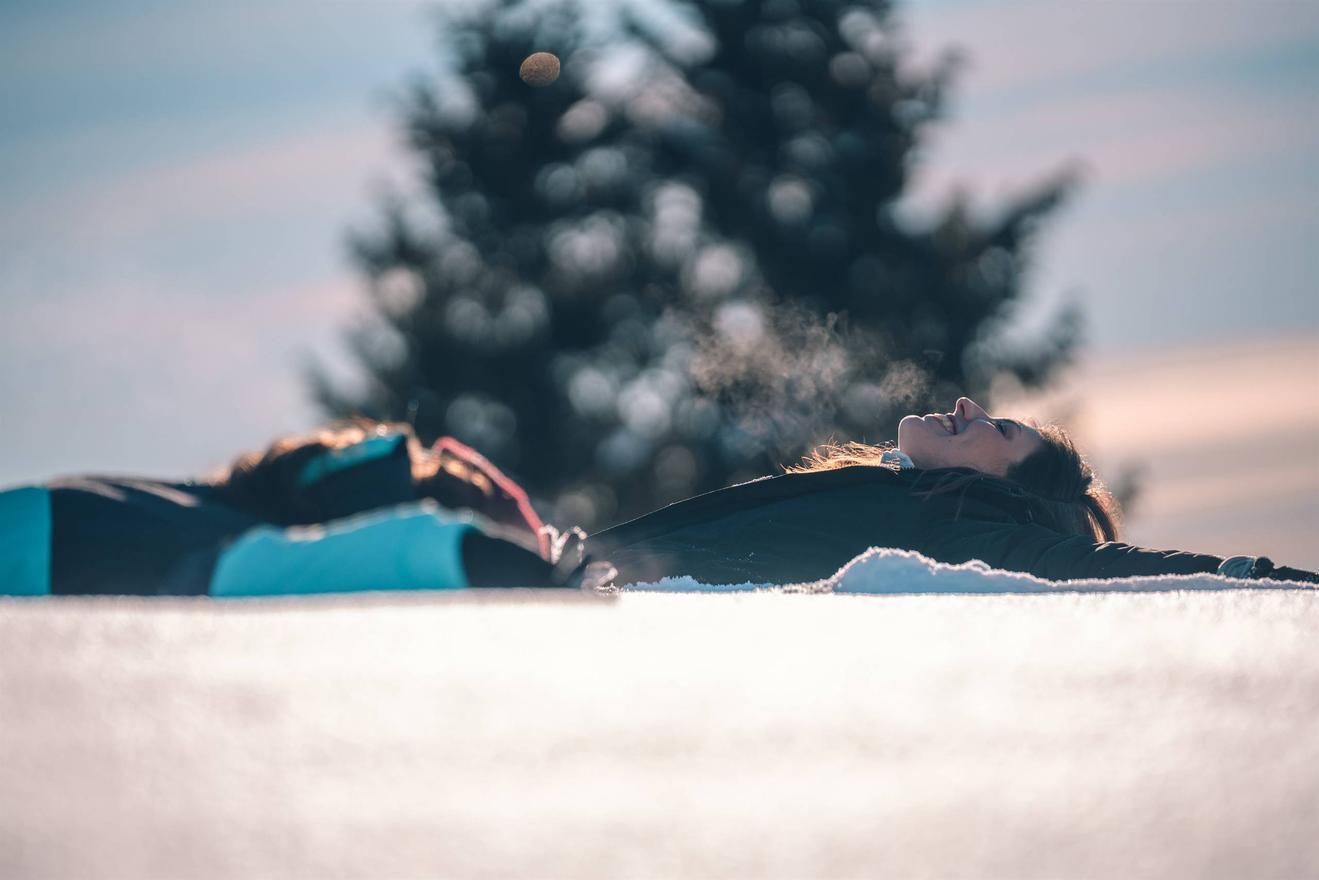 Bagno di foresta invernale