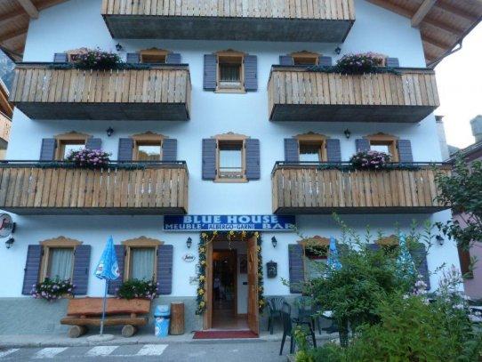 MEUBLE' BLUE HOUSE