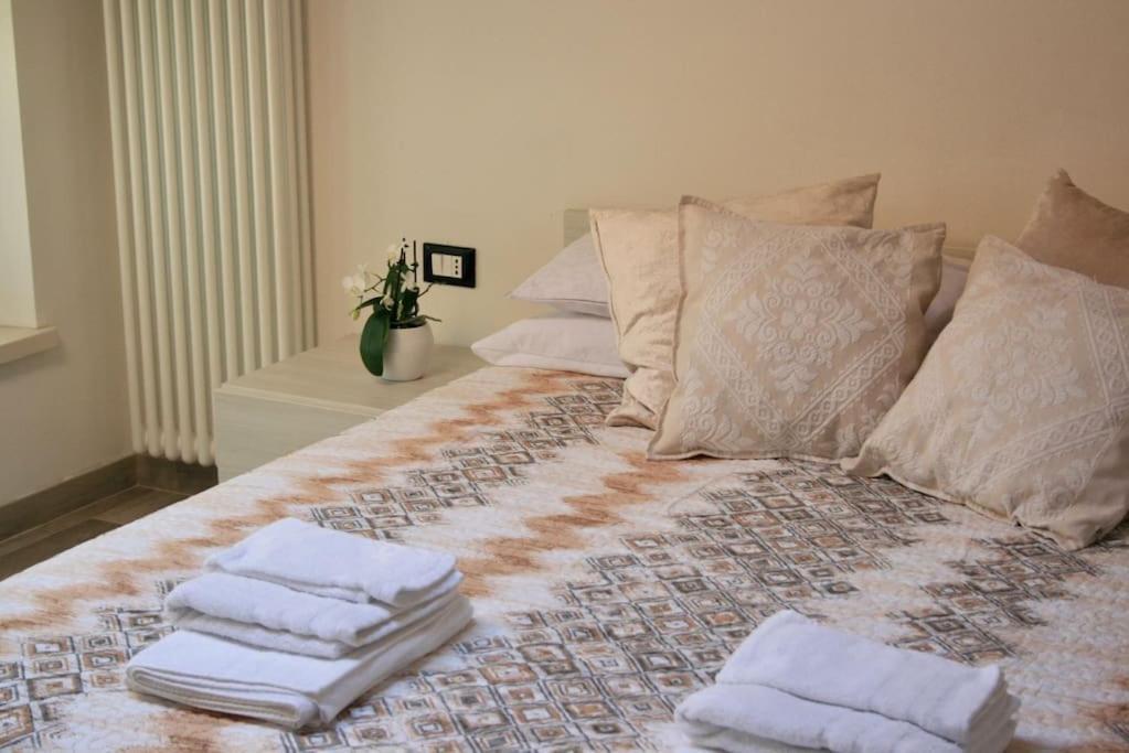 VILLA ALTA - letto matrimoniale particolari - stef