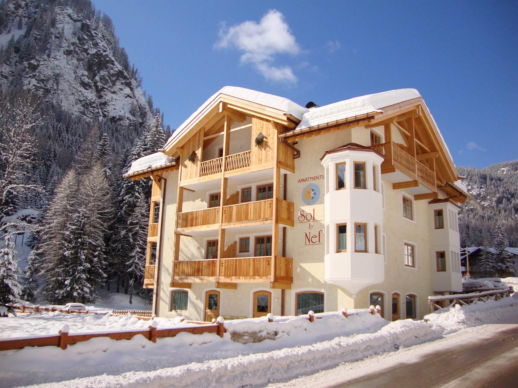 APARTMENTS SOL E NEF