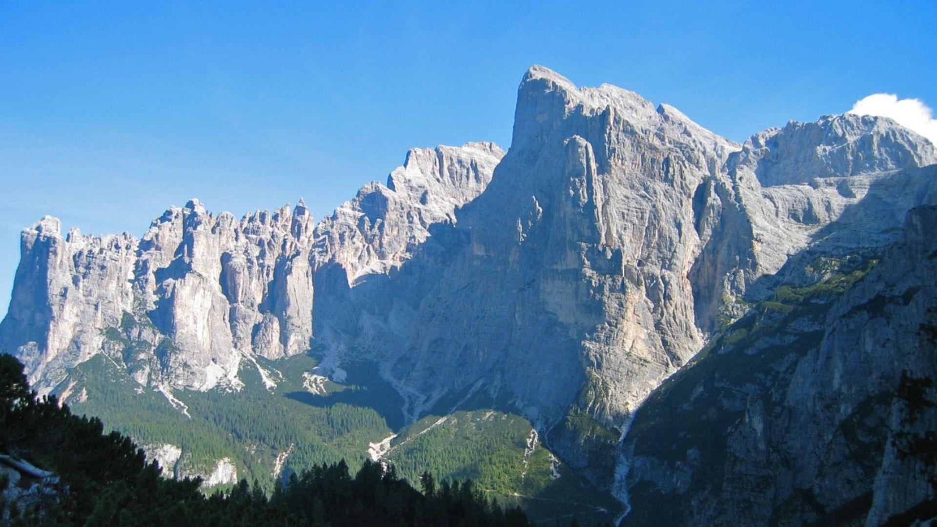 Mont Alt di Framont, inedito balcone sull’Agordino con Elisa