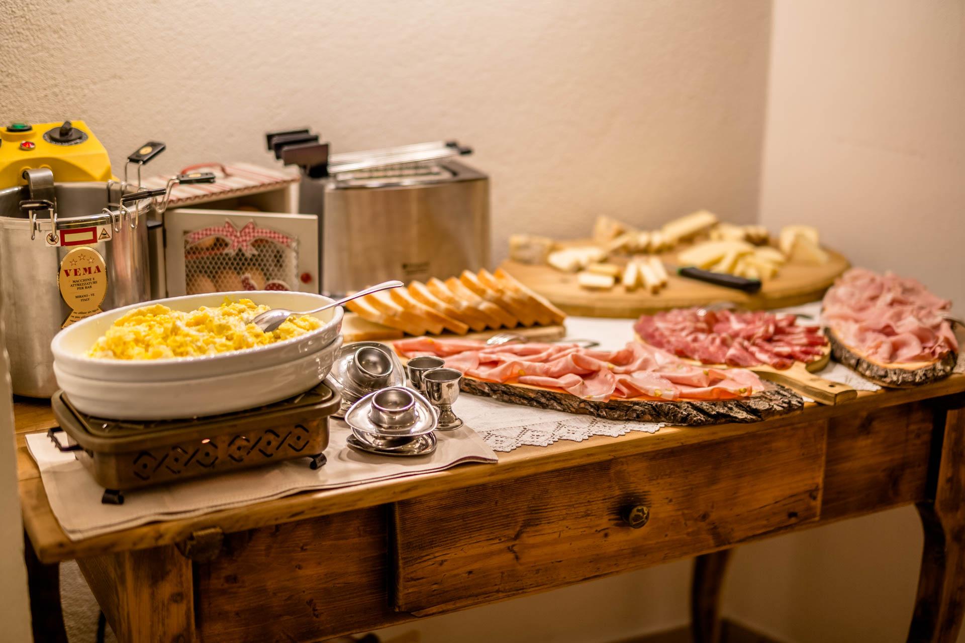 PINETA PASTRY HOTEL - 2
