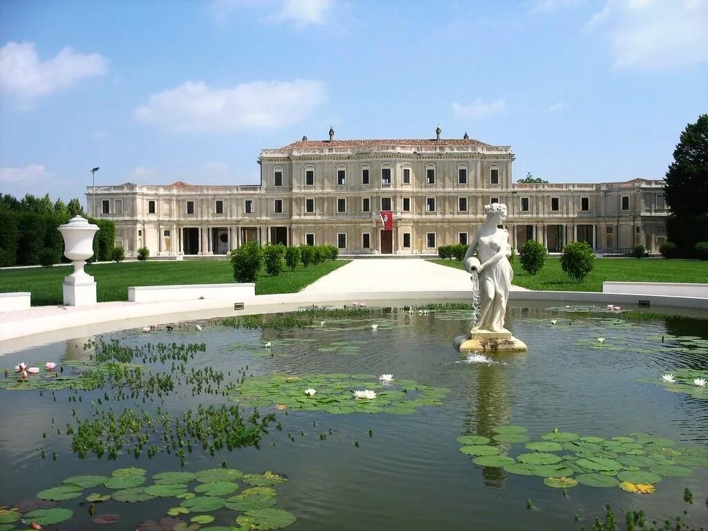 Villa Farsetti, Selvatico