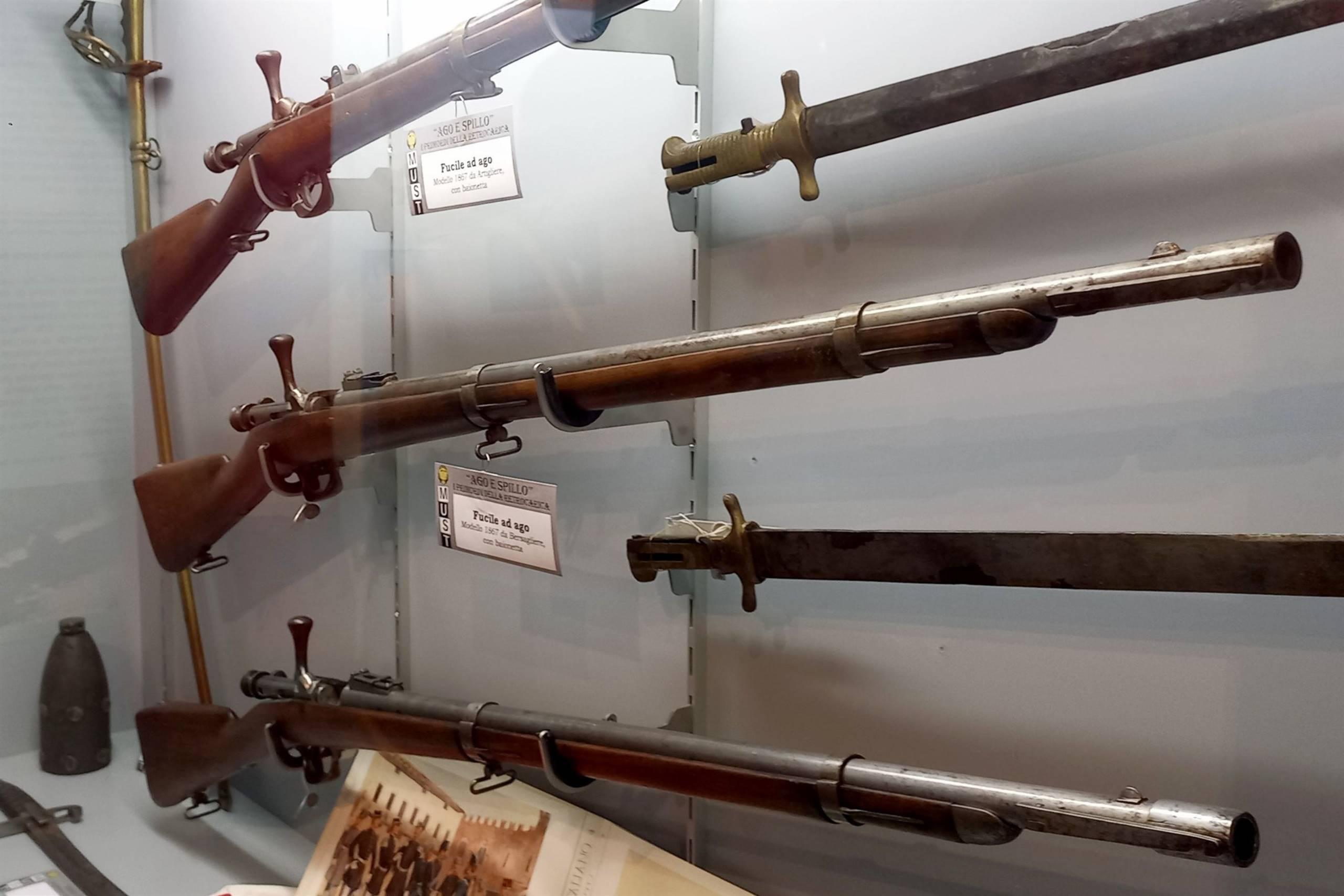 Mostra "Ago e spillo" 