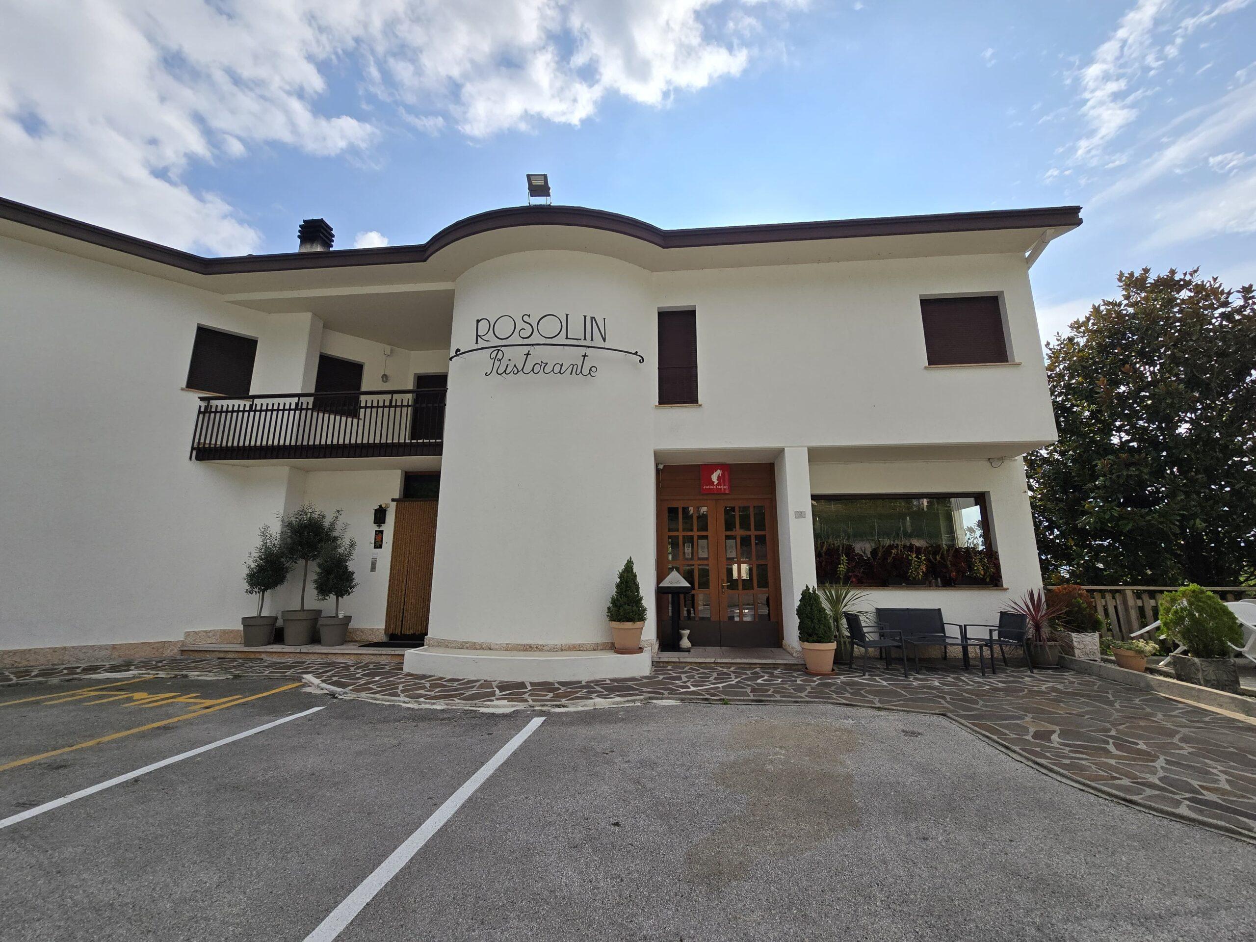 Leggende a cena al ristorante Rosolin