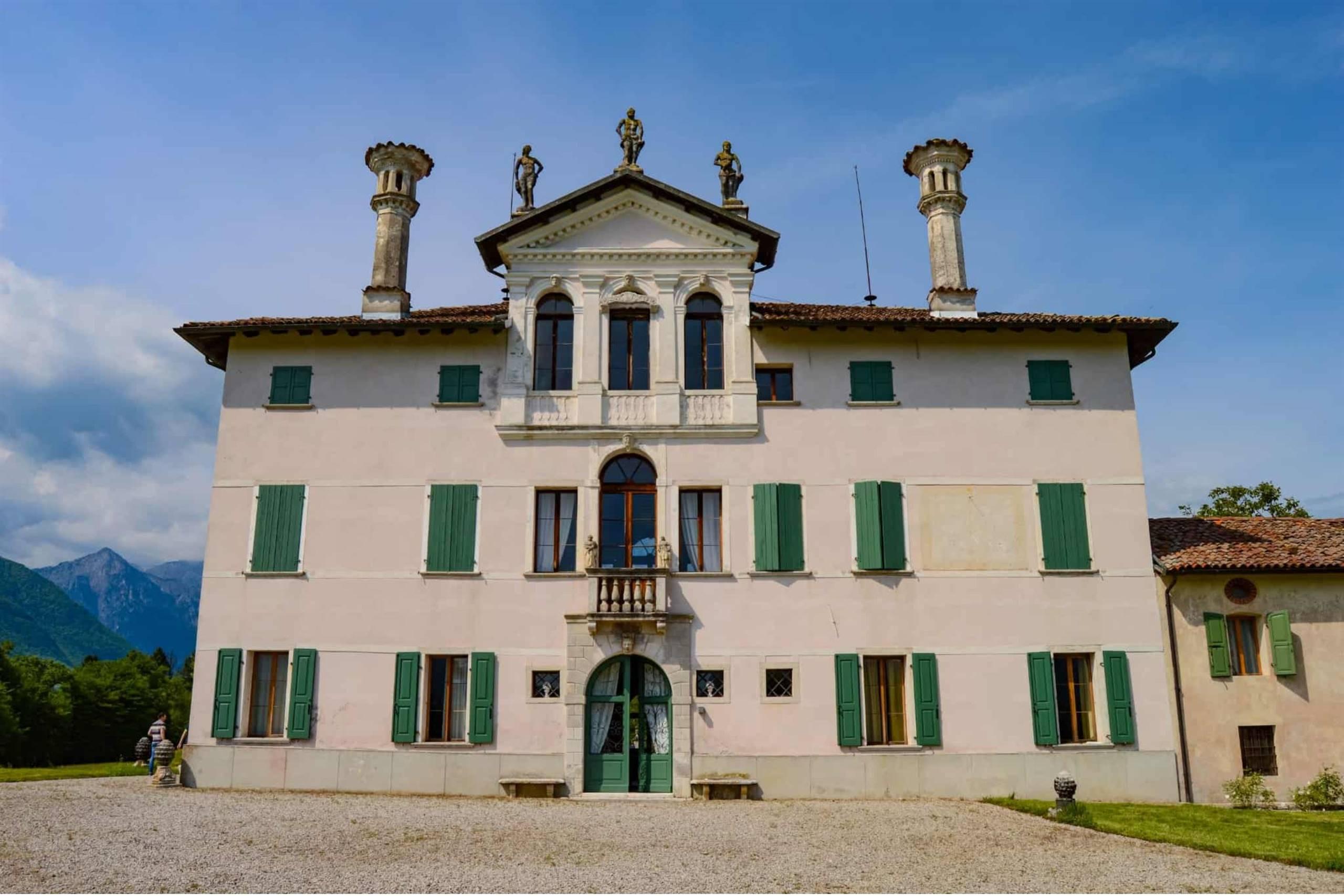 Villa Tauro “delle Centenere”