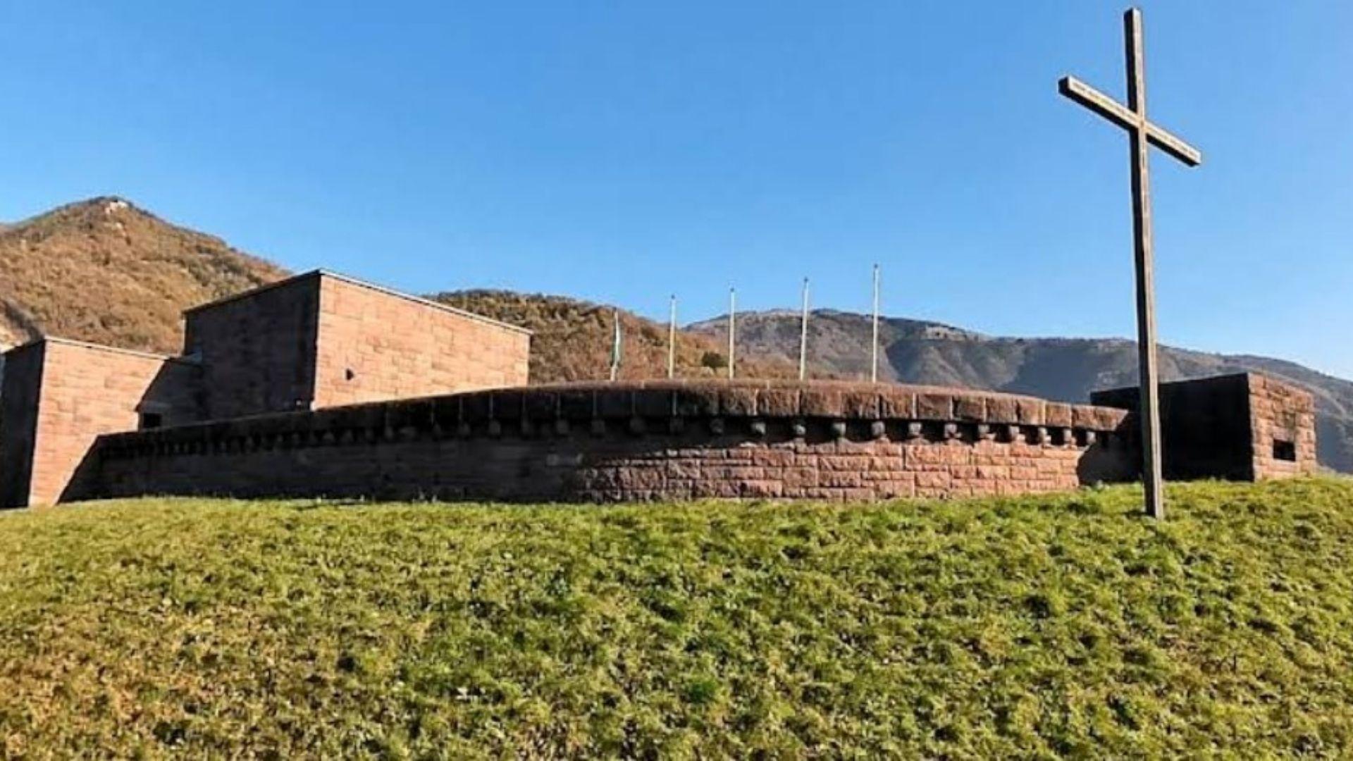 Totenburg - Cimitero Militare Germanico ed Austro-Ungarico