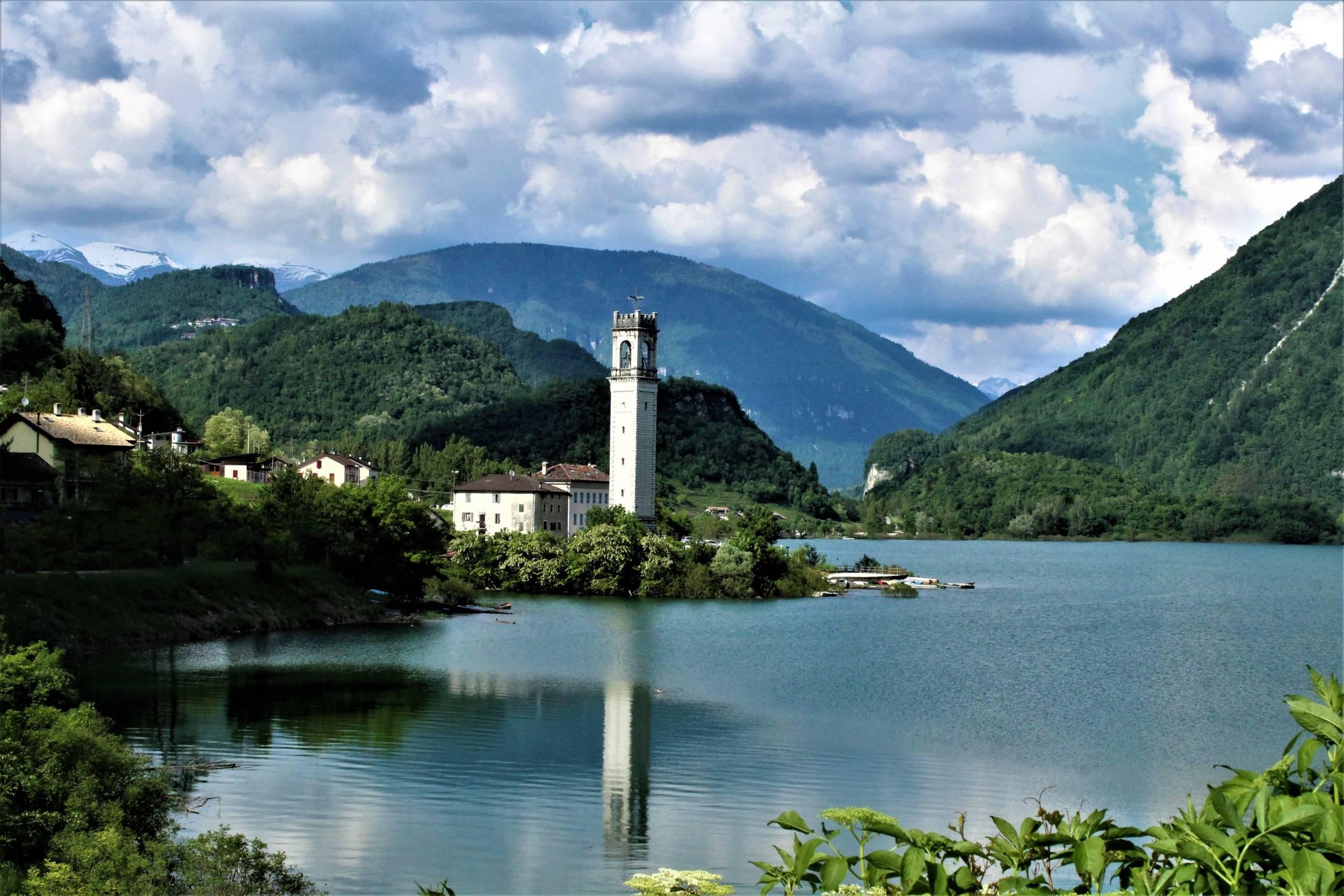 Le bellezze del Lago del Corlo