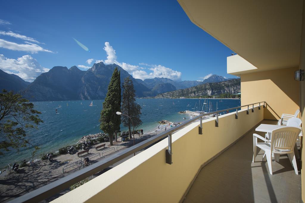 TORBOLE APART HOTEL • Garda Trentino