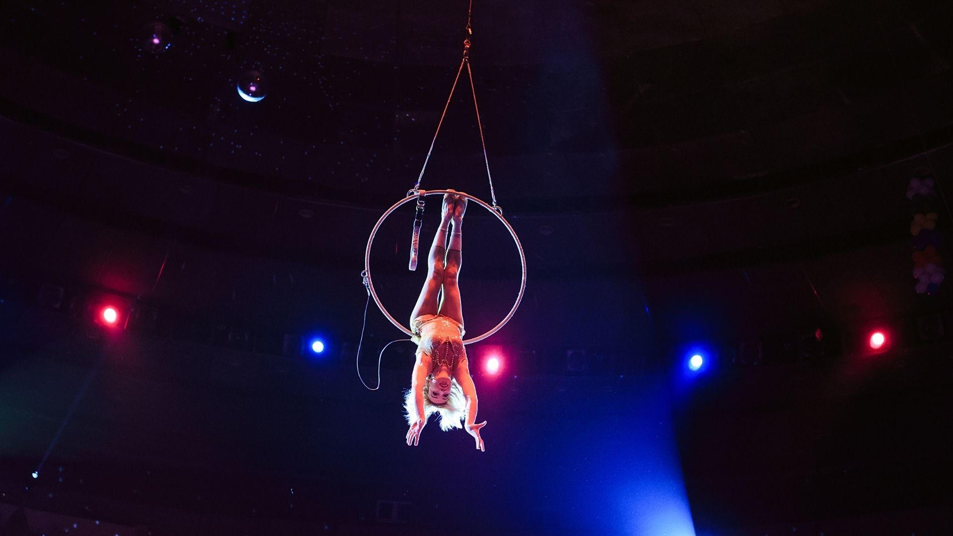 Compagnia Hanami in “Horizon”