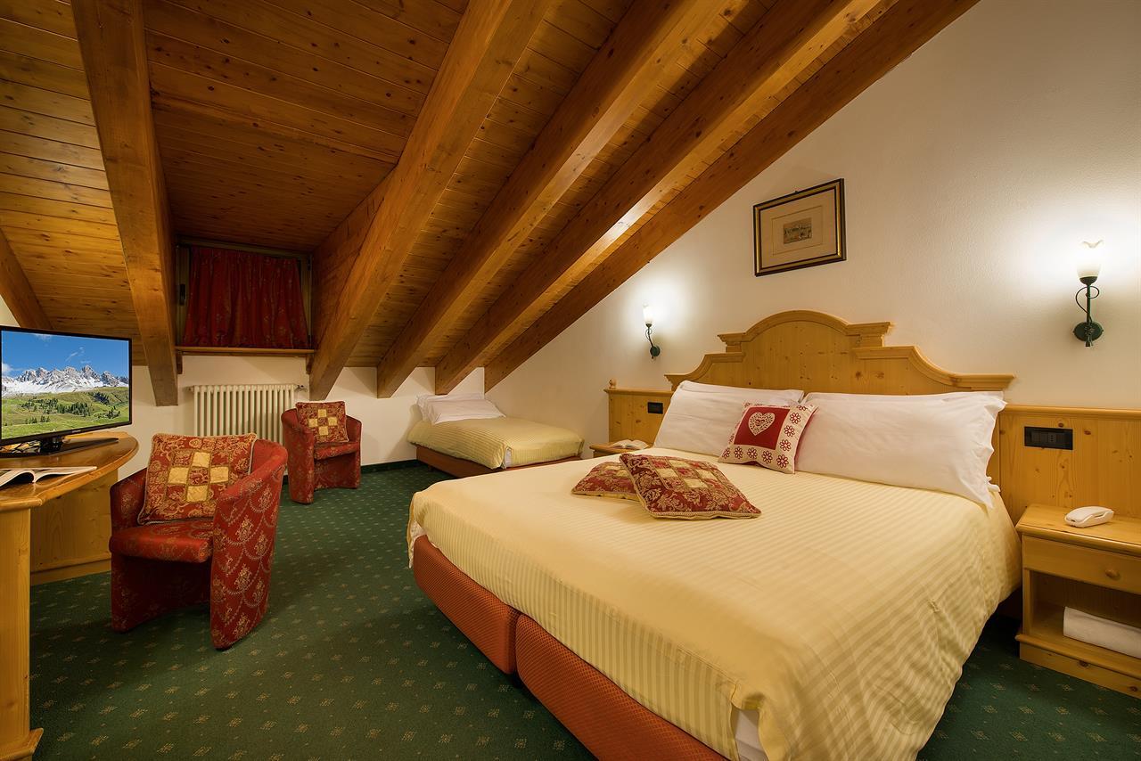 Triple room