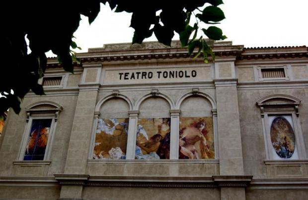 Stagione teatrale Teatro Toniolo 