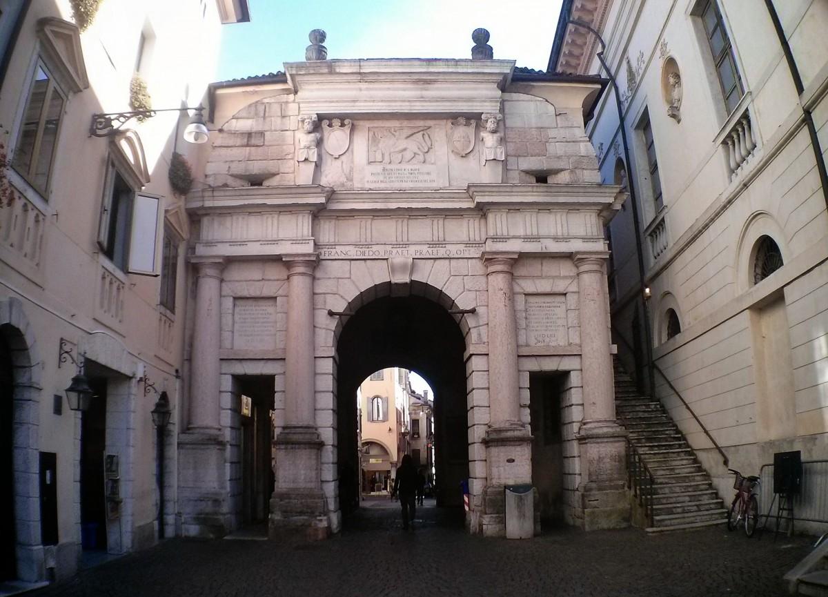 Porta Dojona