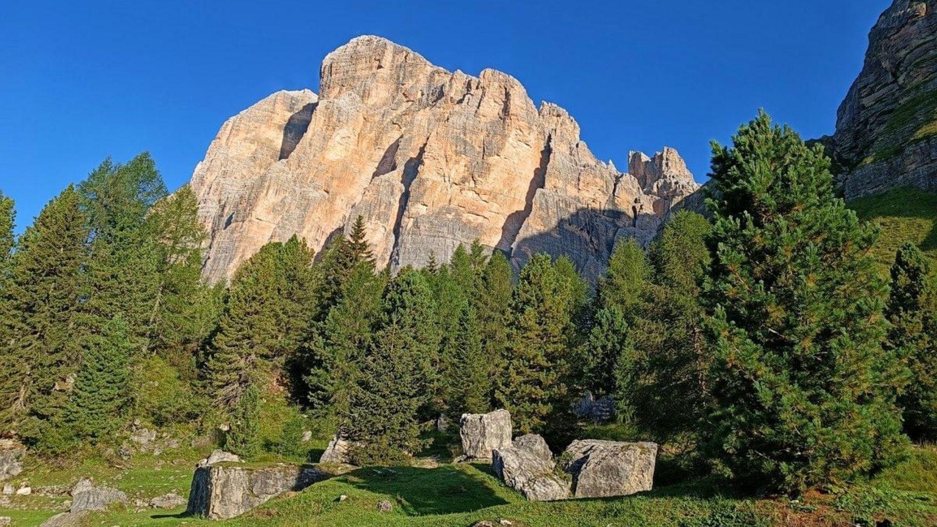 Tutto attorno alla Tofana di Rozes