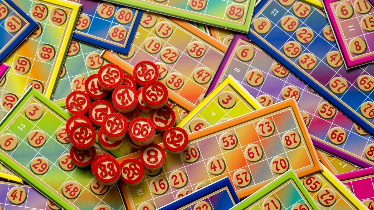 Mercatino sotto le stelle, cicchetti e tombola in piazza