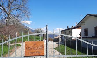 A due passi dal lago