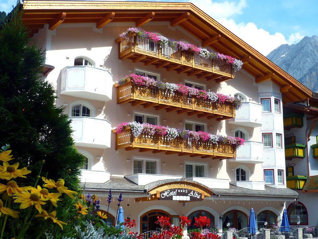 Hotel Alba Alba Di Canazei Val Di Fassa Trentino Dolomiti 