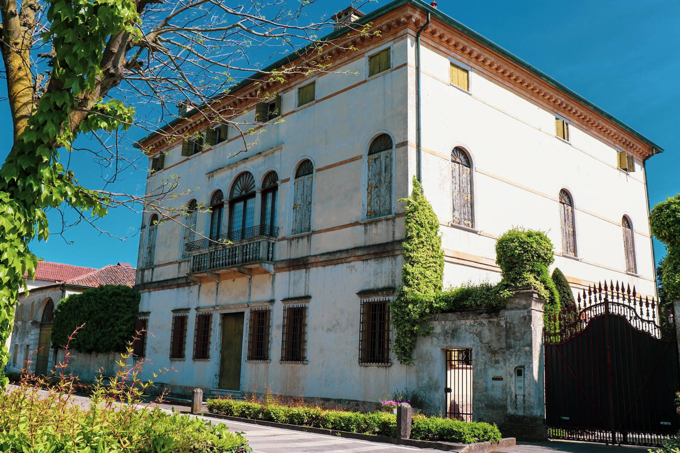 Villa Querini, Dalla Francesca – Tiozzo