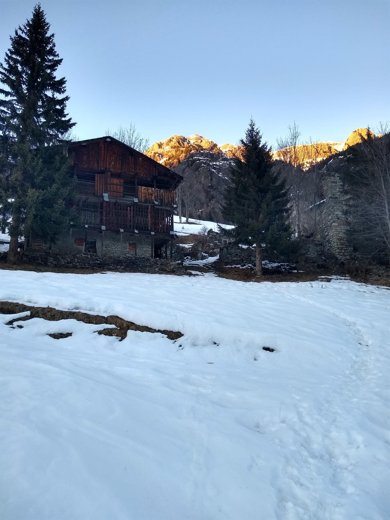 Visita agli antichi borghi di Albe e Vallier - 3