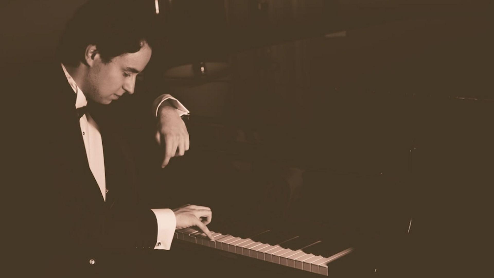 Axel Trolese – pianoforte