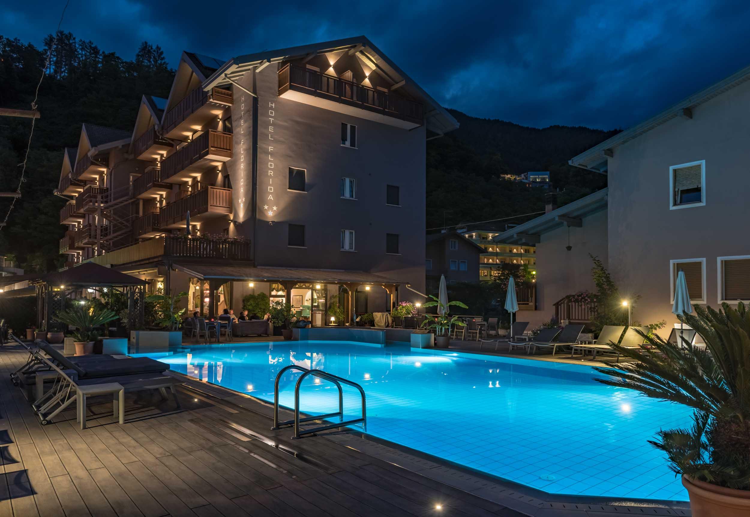 Vista Hotel con piscina