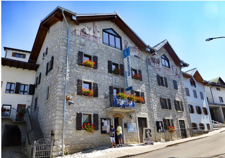 Museo Lusérn- Khlummane vichela un biar/ Piccoli animali e noi