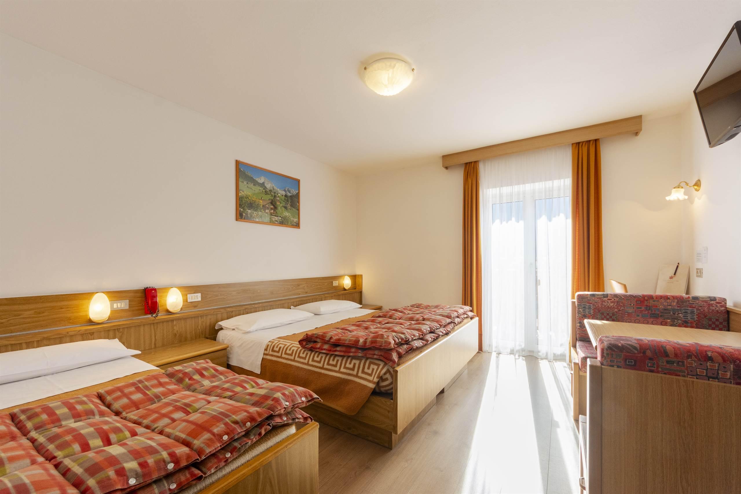 Dreibettzimmer