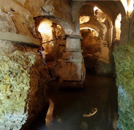 Castelletto e Grotta del Belvedere