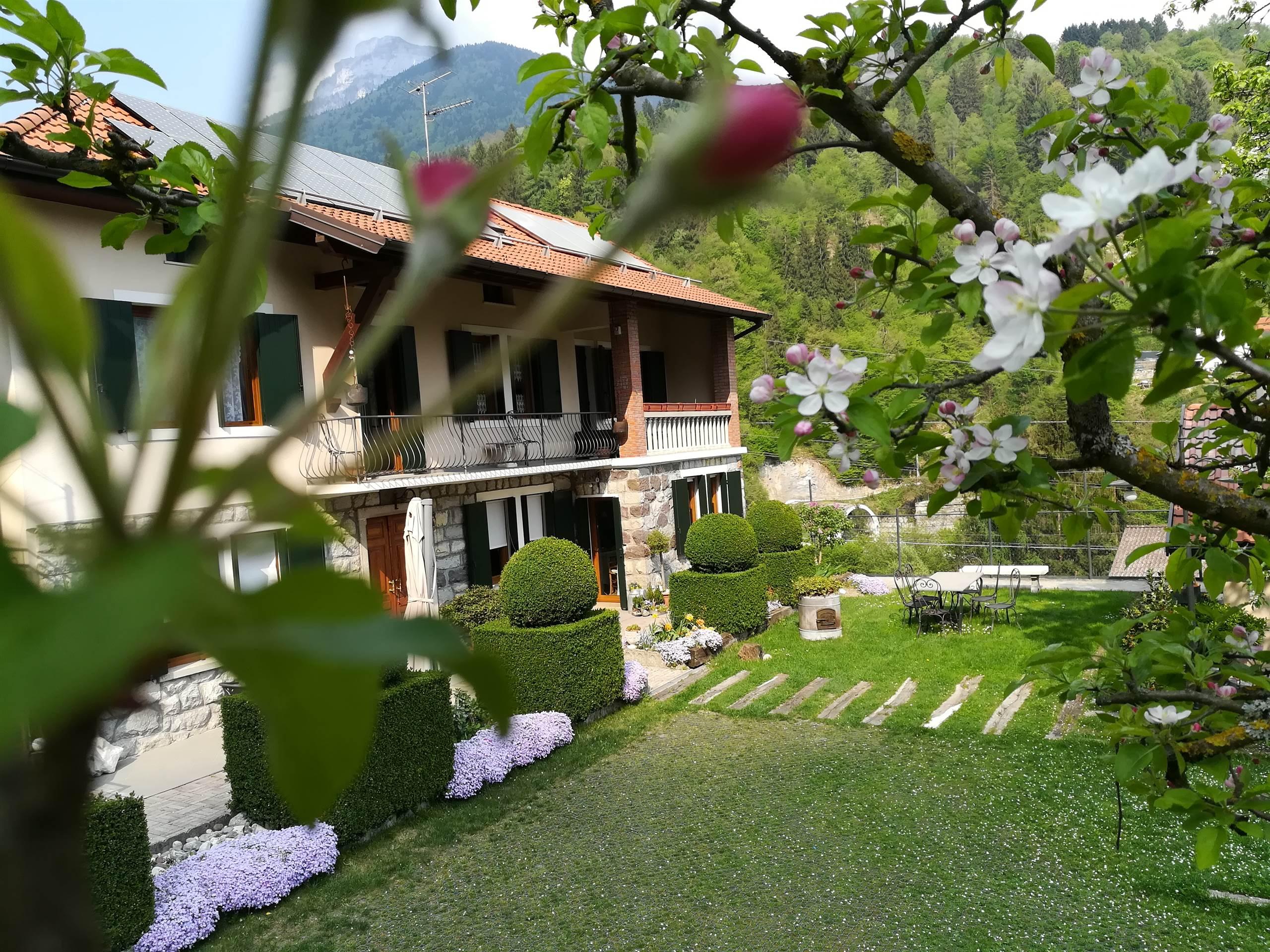 B & B OLTRA - 2