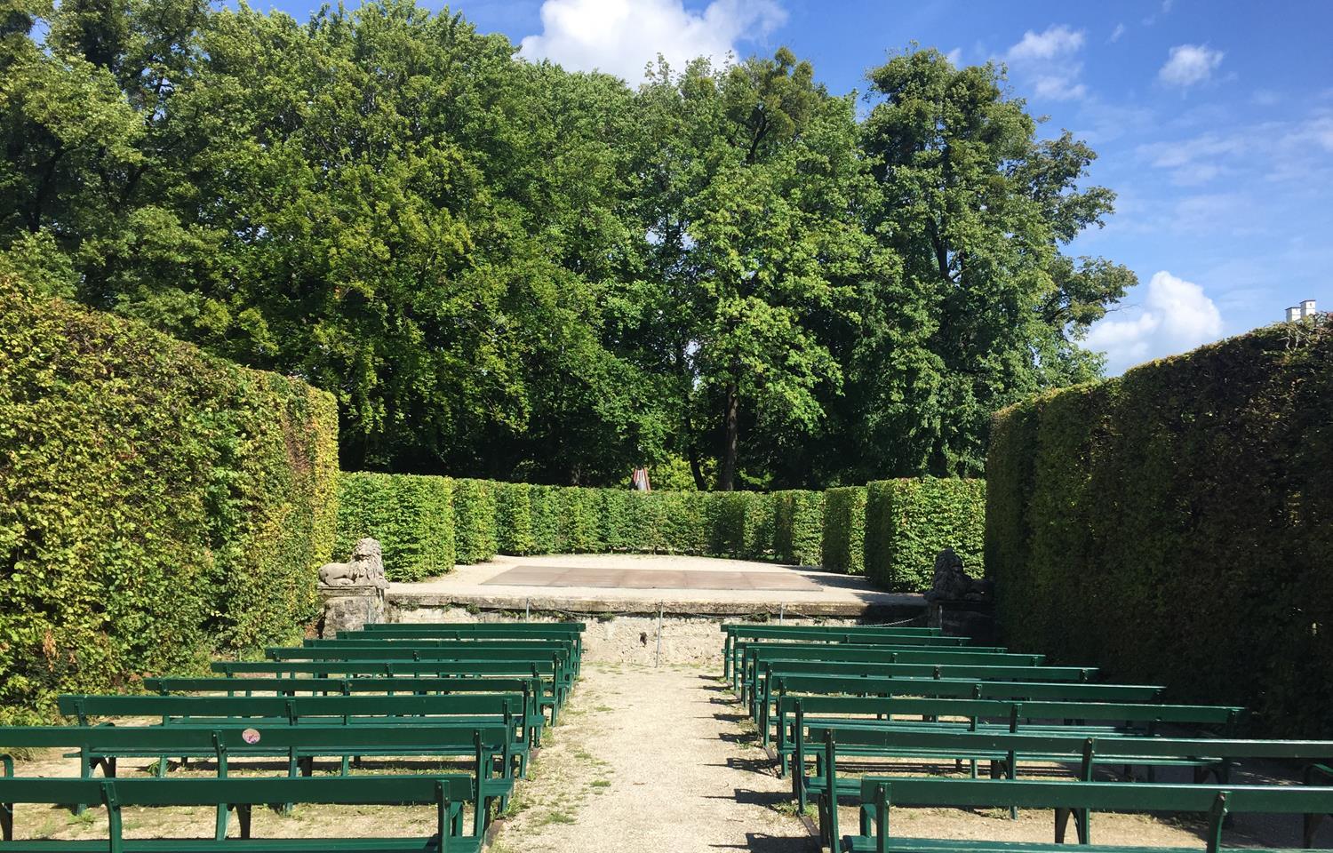 Brauchtumsveranstaltungen im Heckentheater