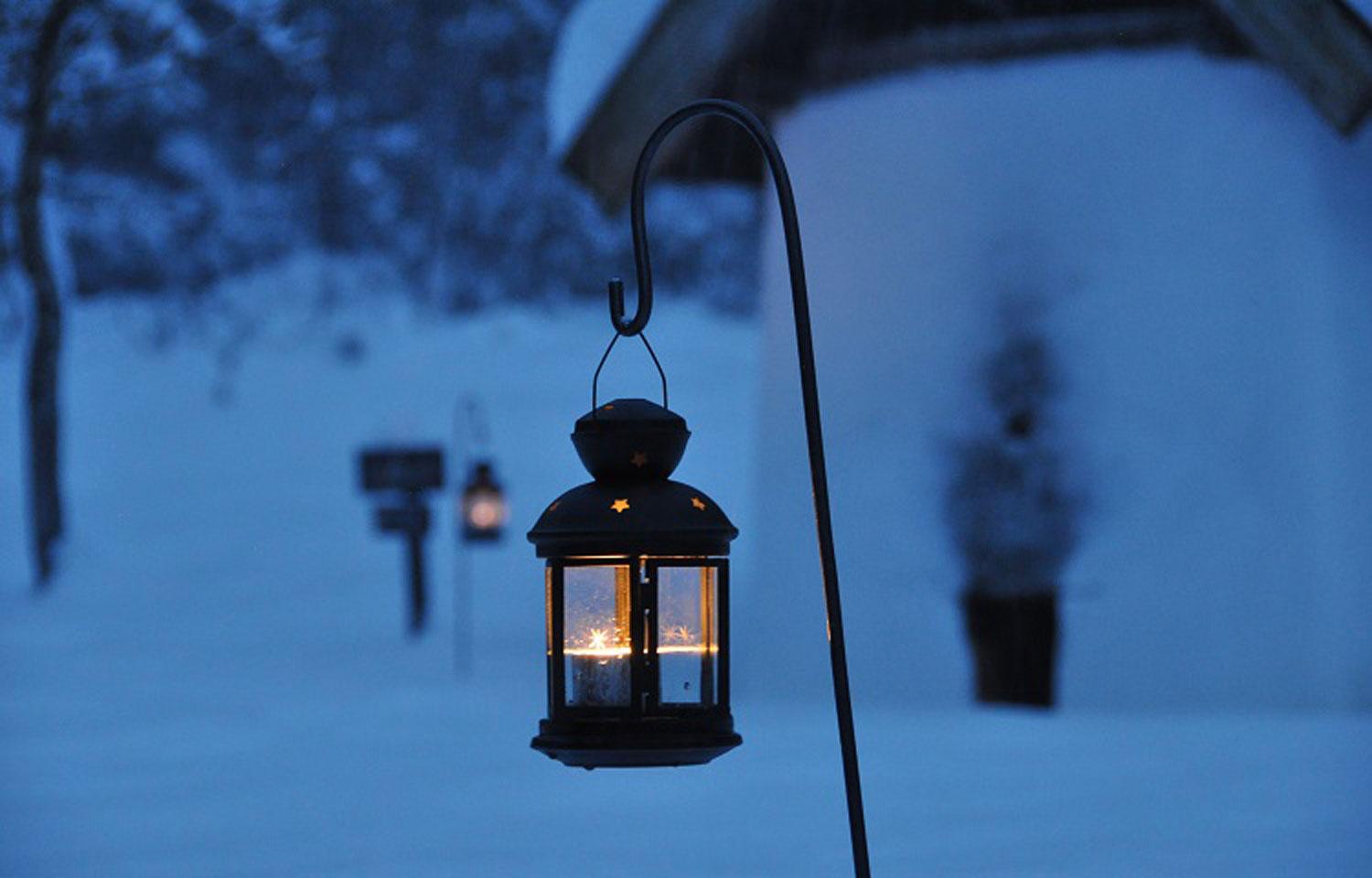 Adventroas – Familienadvent von Haus zu Haus