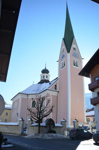 Dekanatspfarrkirche zum Hl. Vitus