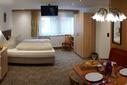 Schlafzimmer / Küche Wg. 1 Schlafzimmer / Küche Wg. 1