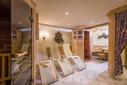Wellnessbereich mit Sauna - Infrarotkabine Wellnessbereich mit Sauna - Infrarotkabine