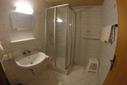 Badezimmer mit Dusche Badezimmer mit Dusche