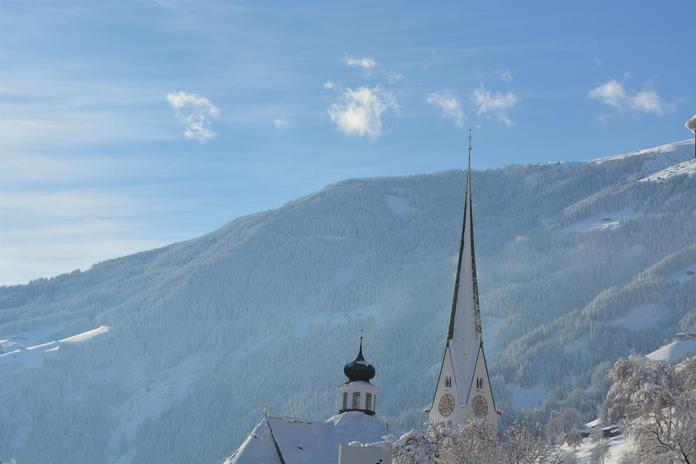 Dekanatspfarrkirche zum Hl. Vitus