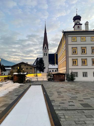 Eisstockschießen Schloss Fügen